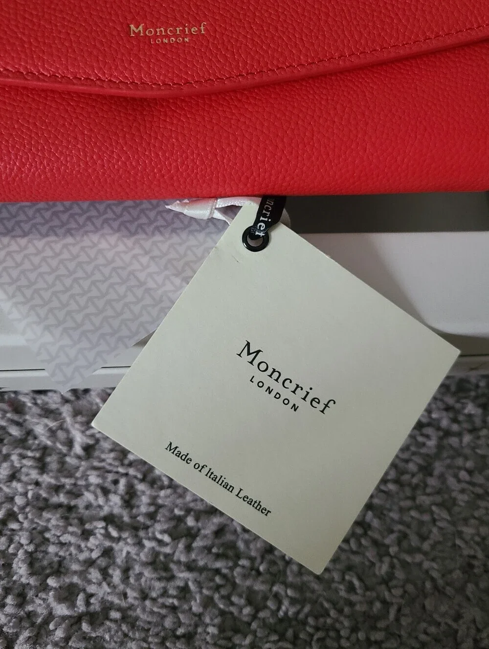 NWT Moncrief London Tillie Wallet